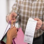 Les consommateurs préfèrent les reçus papier