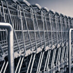 Peut-on sortir de l’hyperconsommation ? caddies